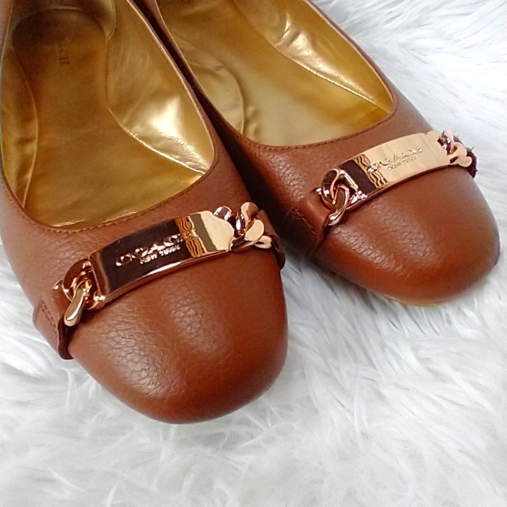 Coach flats
